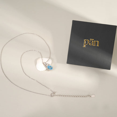 pān Blue Teardrop Sterling Silver Pendant Necklace